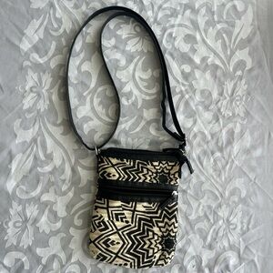 Claire's Geometric Black and Cream Crossbody Bag